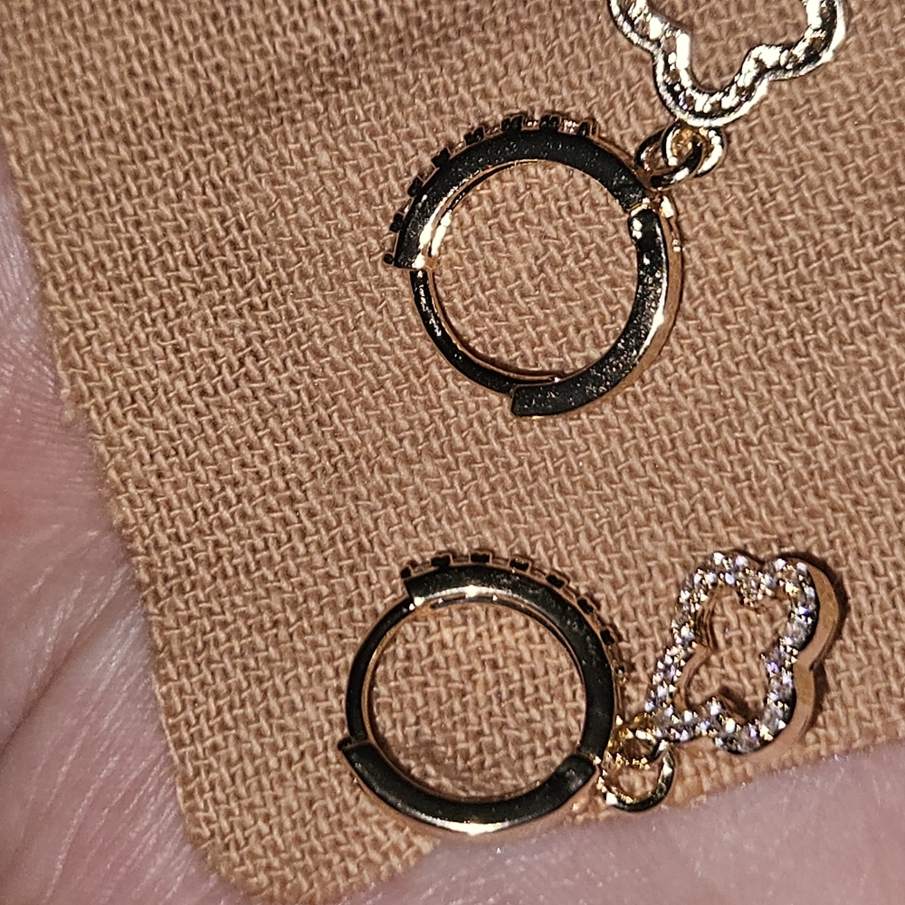 Lucky Charm Clover Earrings - Golden Aura ✨ - Picture 7 of 7